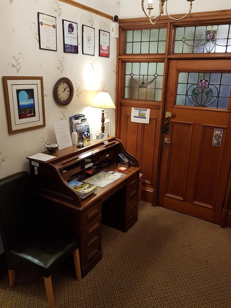 Hamilton House Hotel Дъмфрийс Екстериор снимка